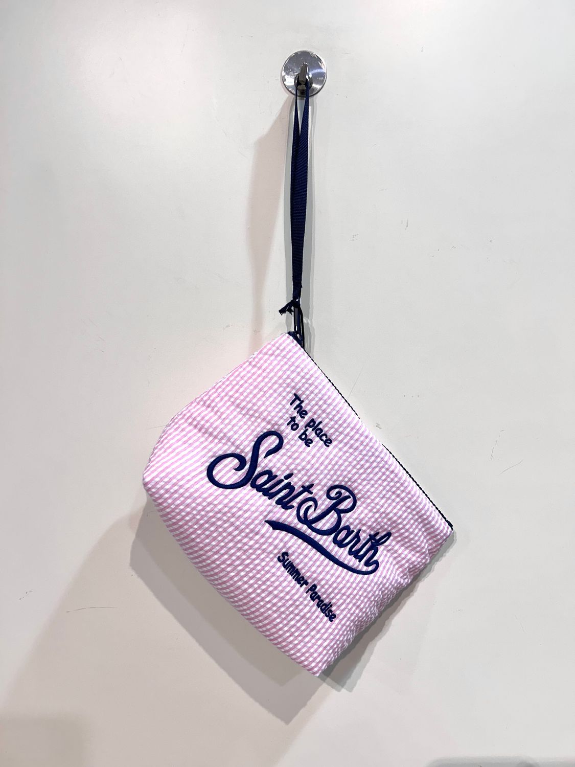 Pochette rigata ricamata. Col. Rosa