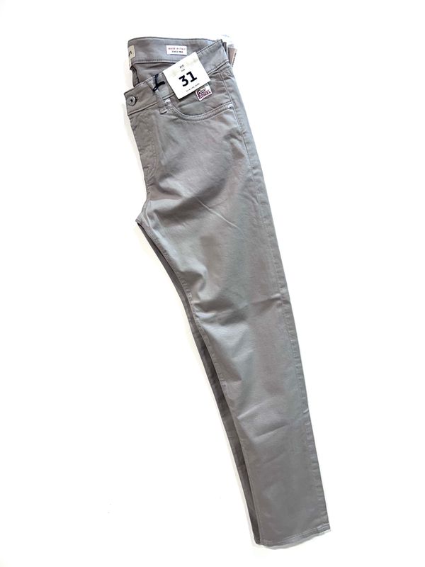 Pantajeans in cotone leggero elasticizzato 5 tasche. Col. Gesso