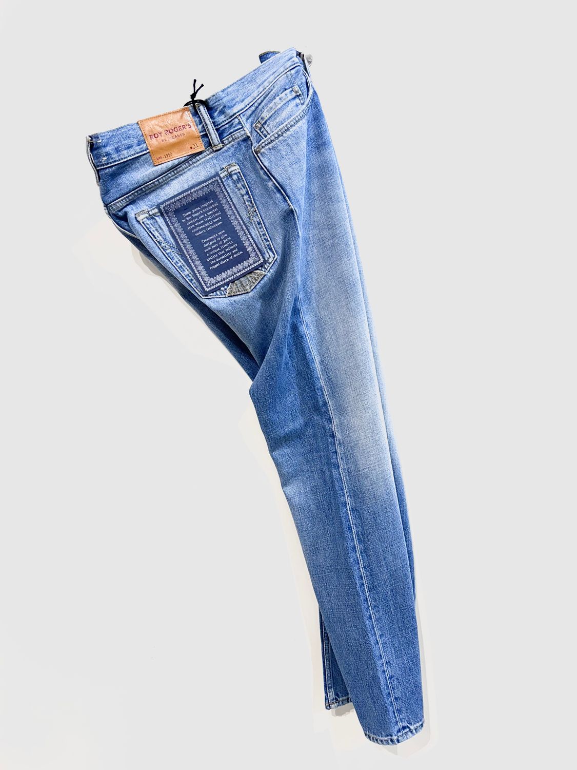 Jeans tela ferma, effetto vintage. Col. Azzurro