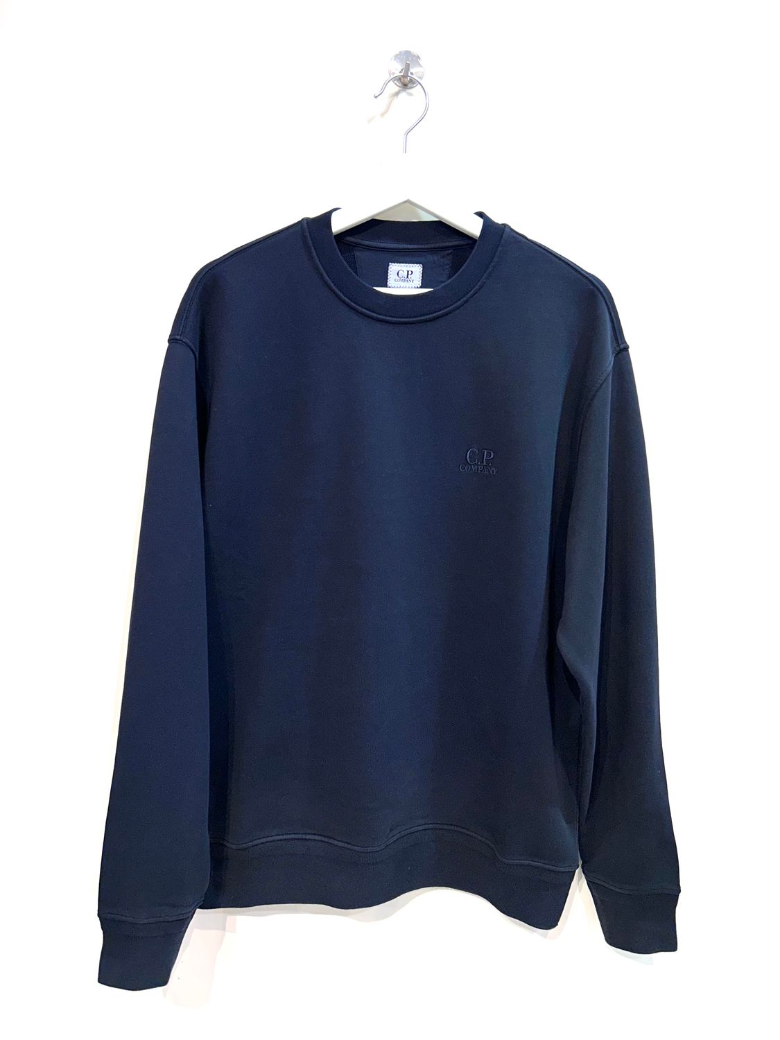 Felpa girocollo diagonal freece, ricamino frontale. Col. Blu notte