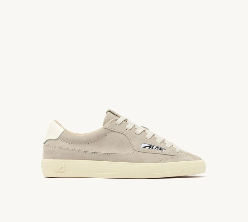 Sneaker in suede e pelle. Col. Naturale