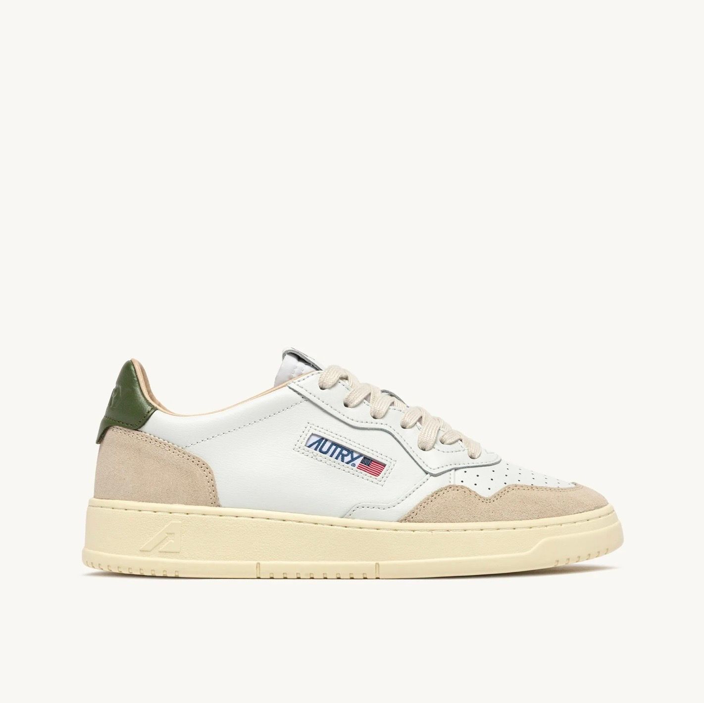 AUTRY Sneaker in pelle e suede. Col. Bianco / Verde militare  NEW AUTUNNO INVERNO 26/27