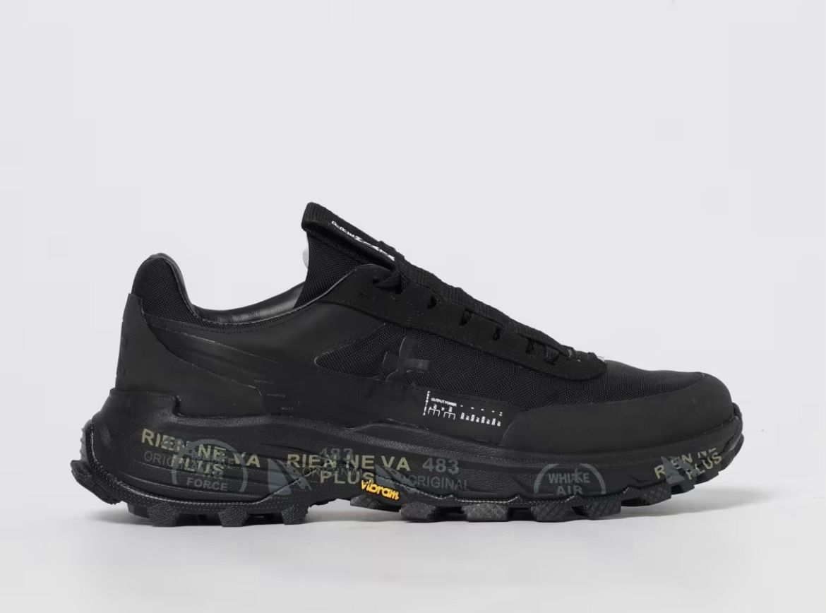 PREMIATA Sneaker outdoor in tessuto tecnico impermeabile suola Vibram. Col. Nero