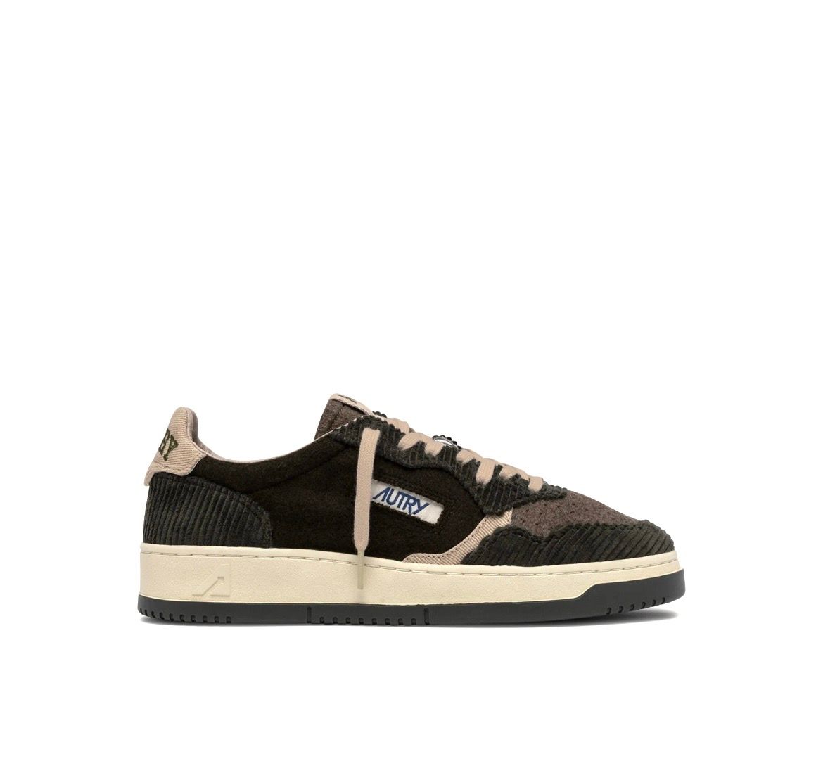 AUTRY Sneaker patch di velluto e tessuto.  Col. Militare  NEW AUTUNNO INVERNO 26/27