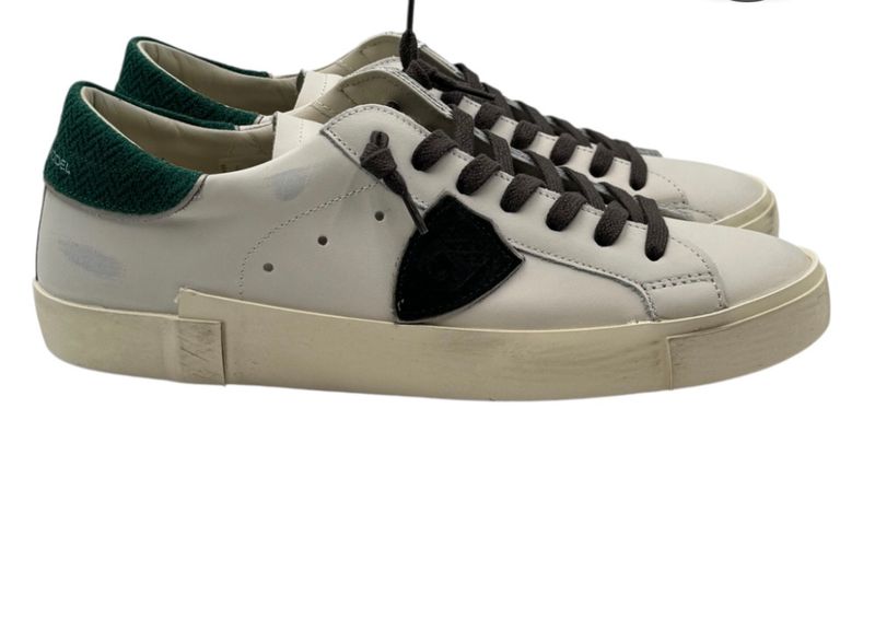 PHILIPPE MODEL ​Sneaker iconica in pelle morbidissima con lacci in contrasto. Col. Bianco Latte / Verdone