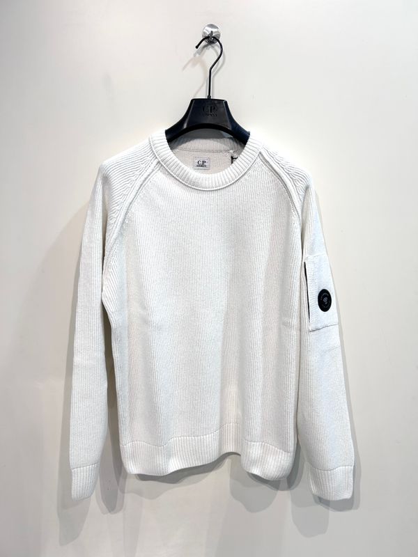 CP COMPANY Maglia girocollo a costine in ciniglia di cotone. Col. LATTE