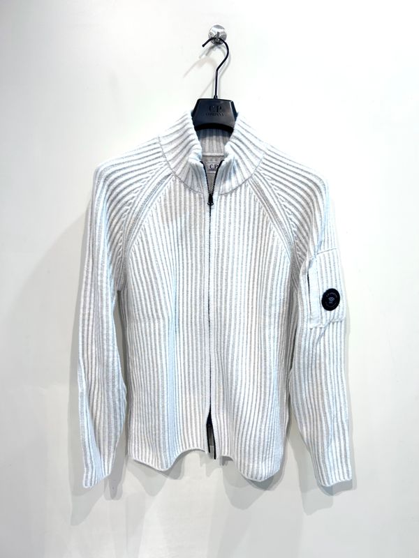 CP COMPANY Maglia costina di poly e lana full zip vanise’. Col. Ghiaccio