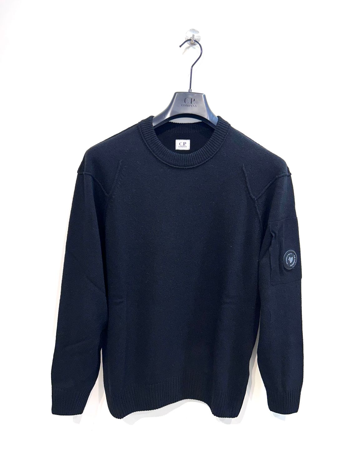 CP COMPANY Maglia girocollo in Lambswool. Col. Nero
