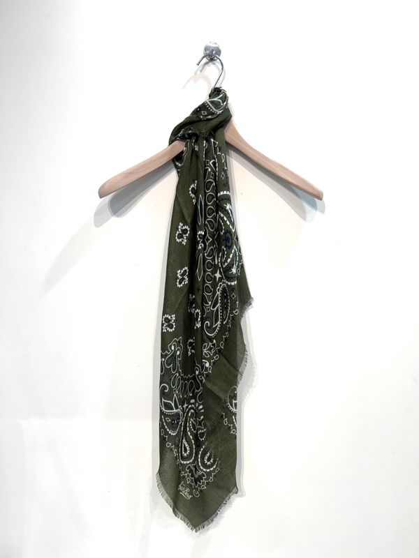 SAINT BARTH Bandana quadrata in viscosa e lana fantasia. Col. Militare