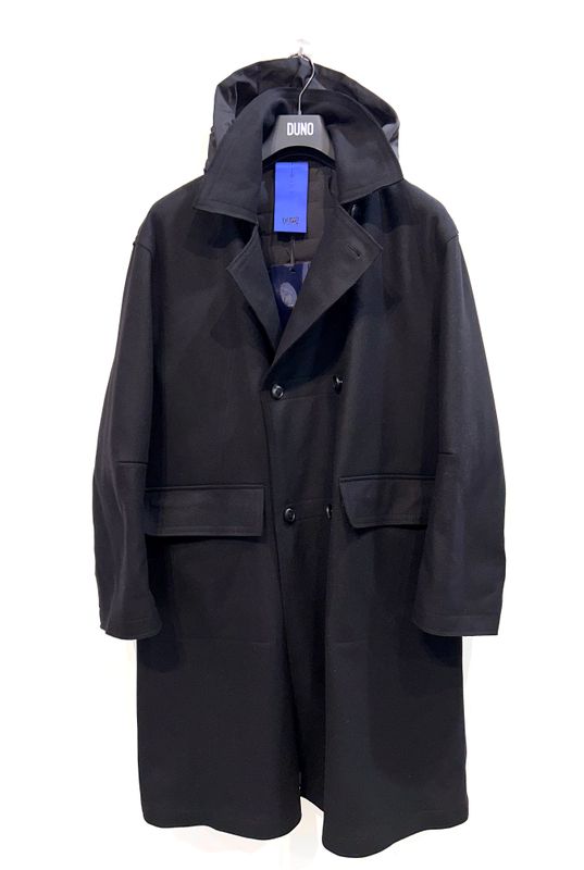 DUNO Cappotto lungo doppio petto OVER in lana e cashmere imbottito in piuma d’oca. Col. Nero