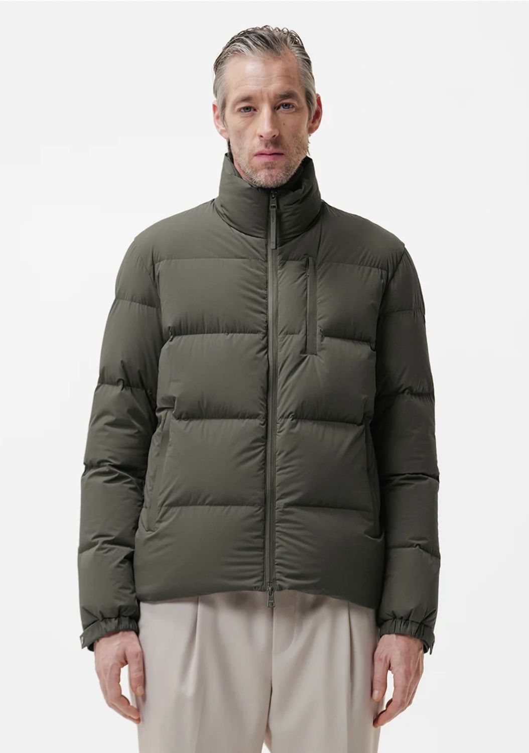 DUNO Piumino corto trapuntato nylon opaco elasticizzato. Col. Militare