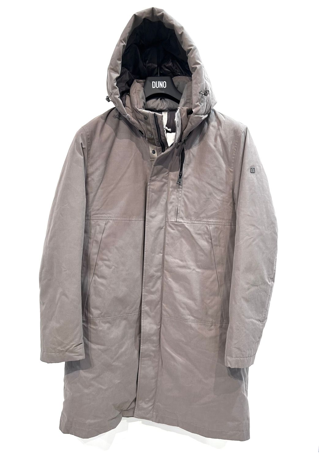 DUNO Parka lungo in cotone tecnico cerato con cappuccio staccabile. Col. Tortora