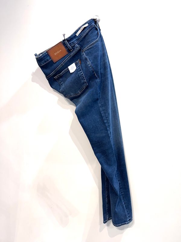 SIVIGLIA Jeans denim light elasticizzato effetto vintage. Col. Bleu medio