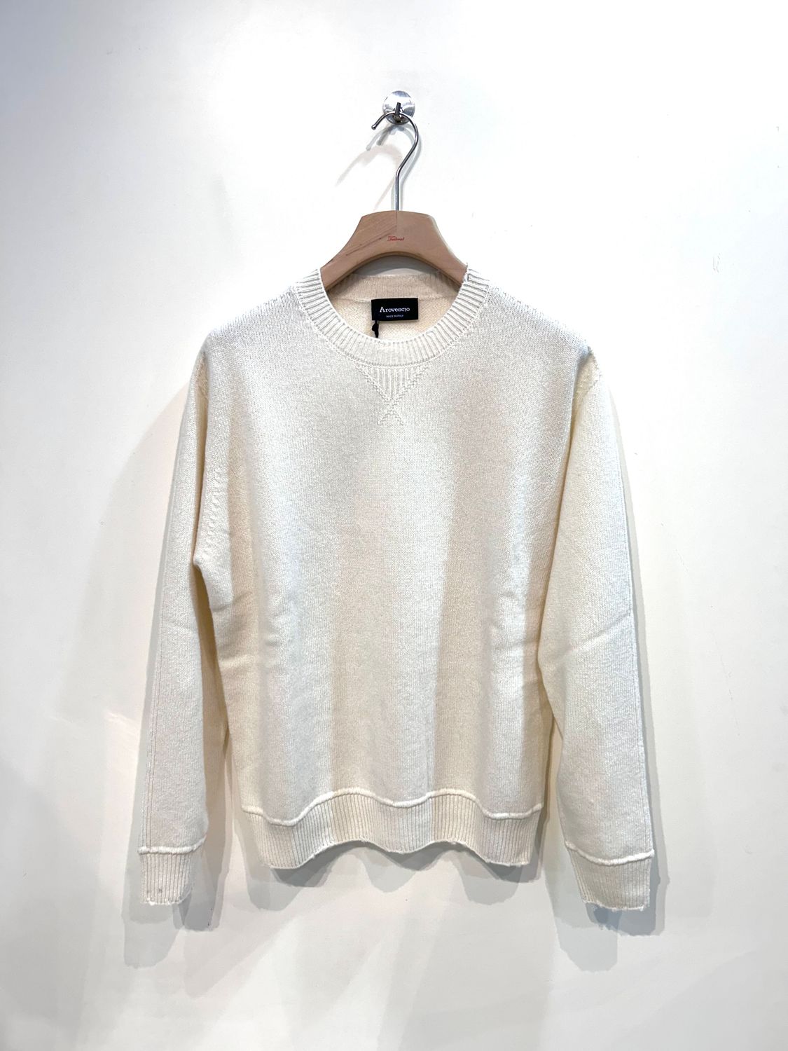 AROVESCIO Maglia girofelpa in lana e cashmere, con microrotture. Col. Latte