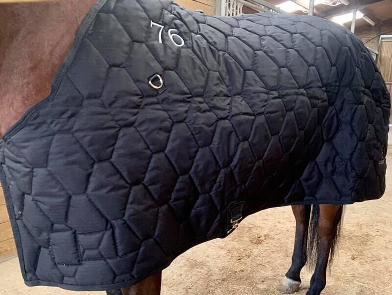 Couverture d'écurie QH
