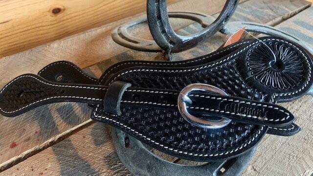 Lanières d'éperons black basket
