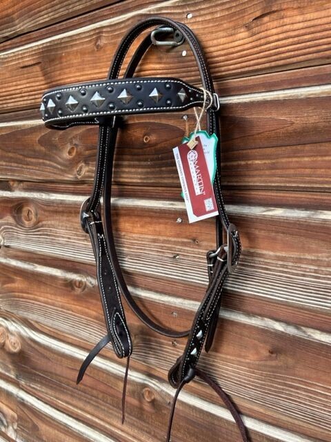 Frontal pyramid dots Martin Saddlery Frontal pyramid dots Martin Saddlery