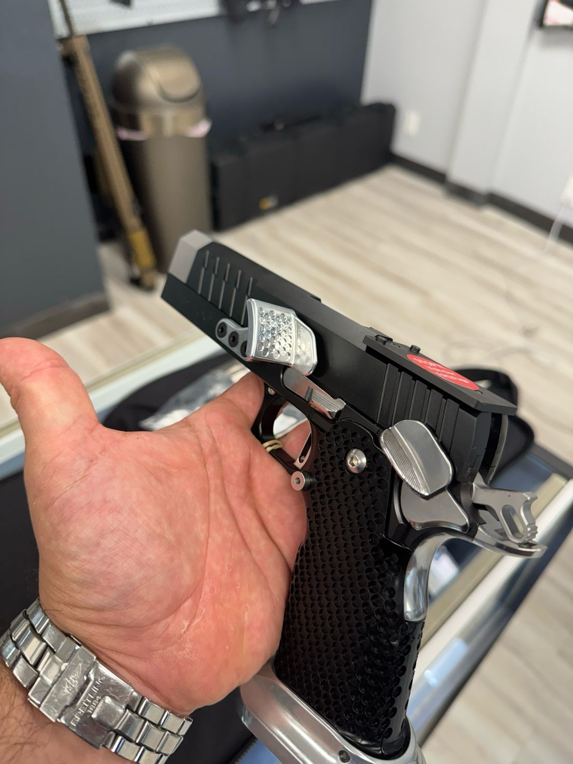 MPA DS9 LOC-V2 Lightweight  W/ Frame Mount Thumb Rest