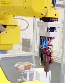 Mikro-Roboter-Schweißzelle