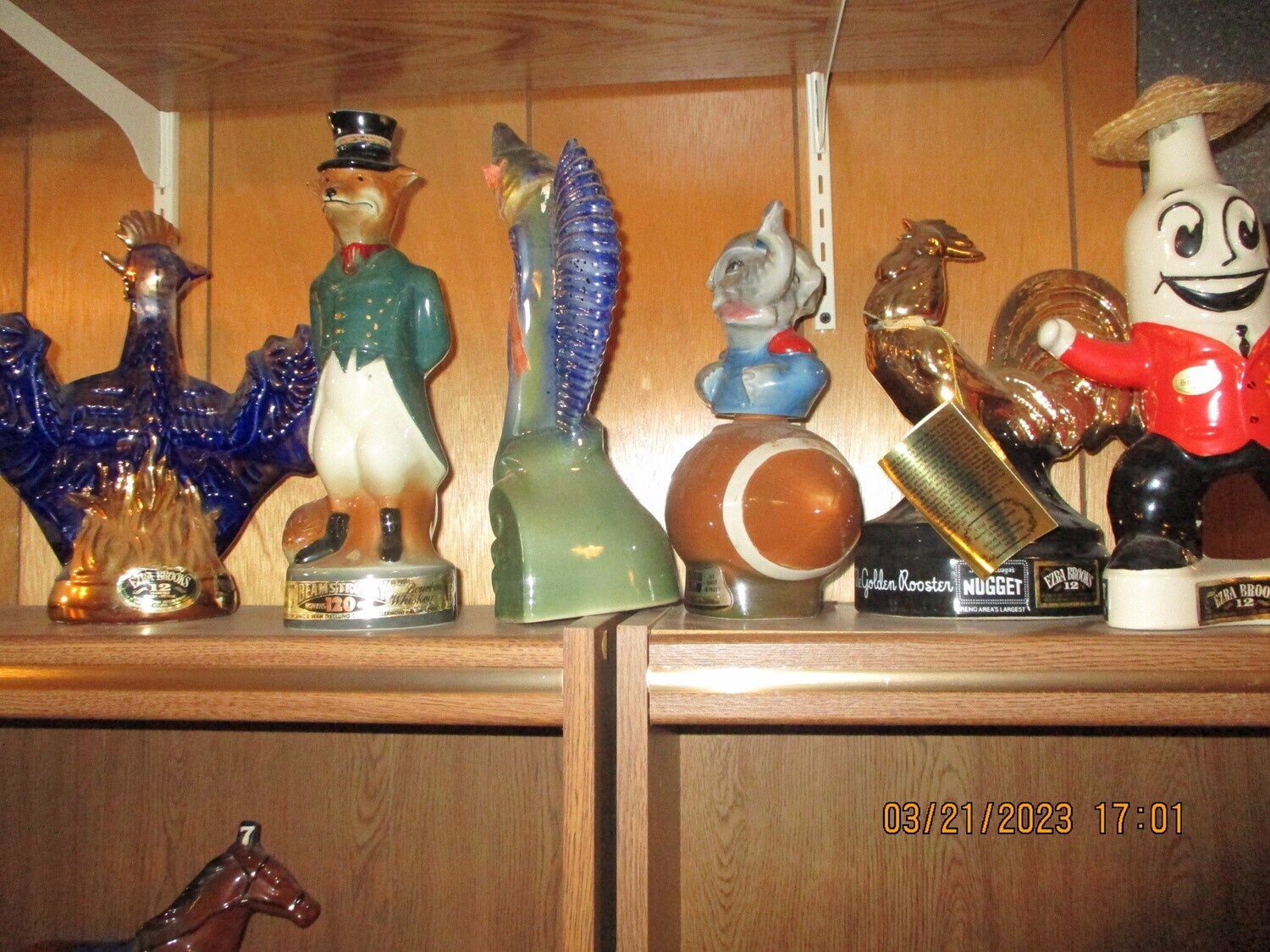 COLLECTIBLE LIQUOR DECANTERS