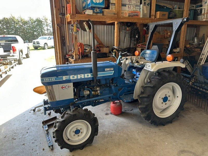 FORD 1510 DIESEL TRACTOR WITH FRONT WHEEL ASSIST