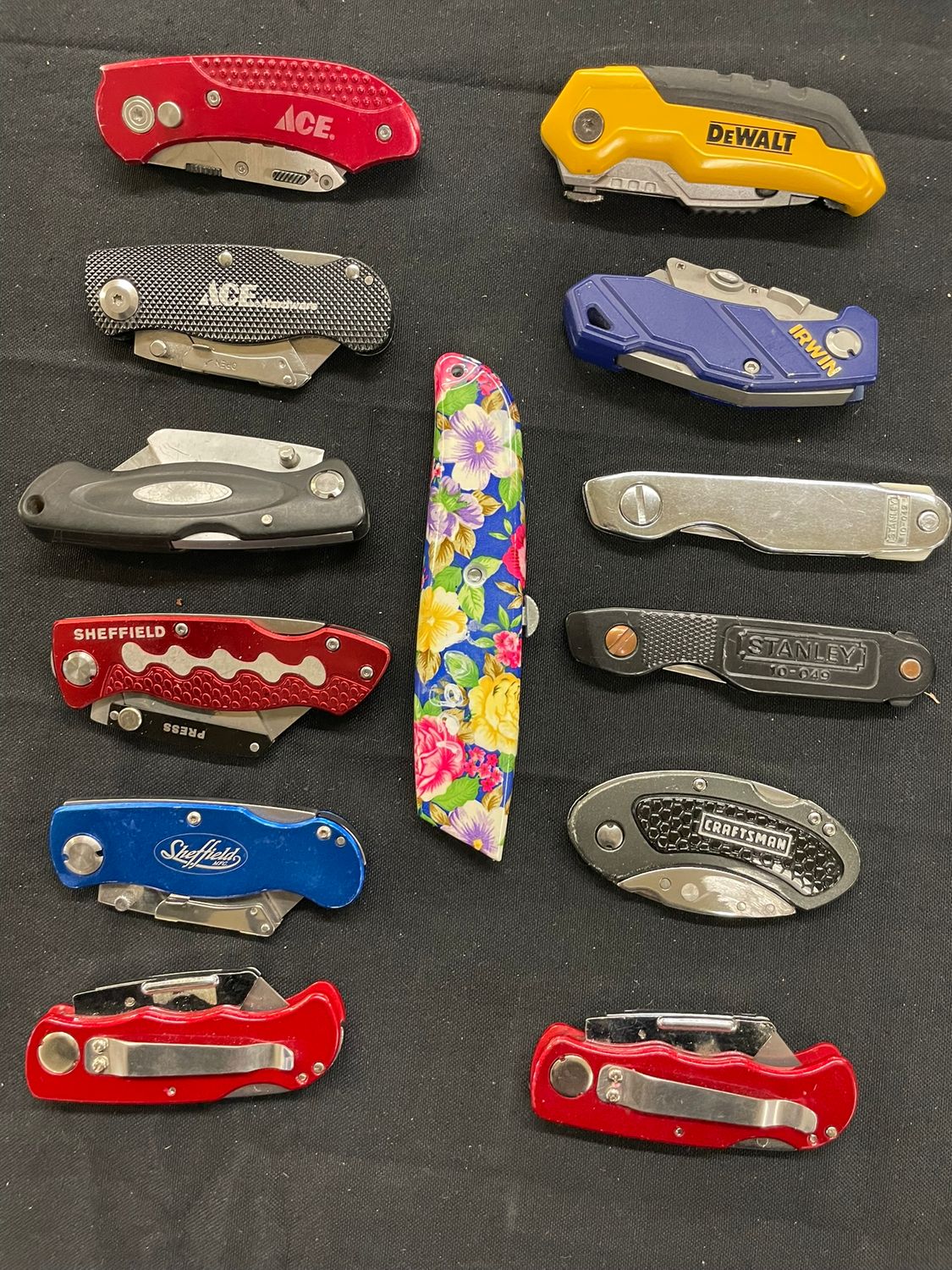 449 ASSORTED UTILITY BLADES