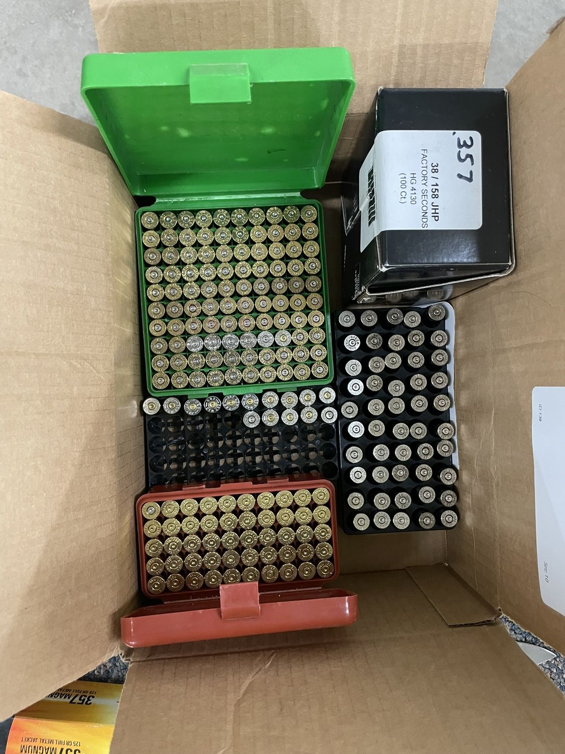 371 215 PCS. 357 MAG BRASS + 100 BULLETS