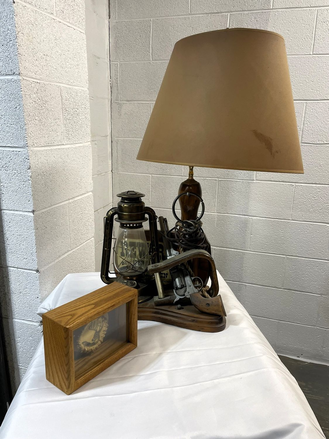 476 LAMP &amp; STEVE CARLSON ANTLER ART