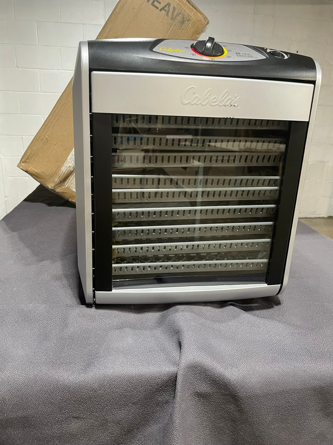 490 CABELA&#39;S DELUXE 10 DRAWER DIAL DEHYDRATOR