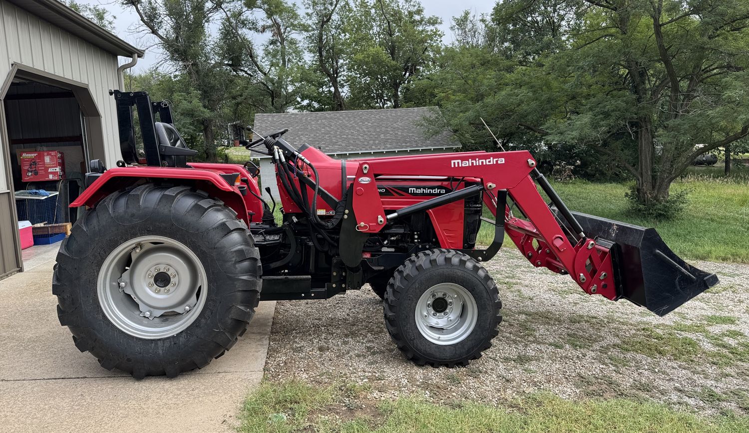 MAHINDRA MODEL 4540 TRACTOR