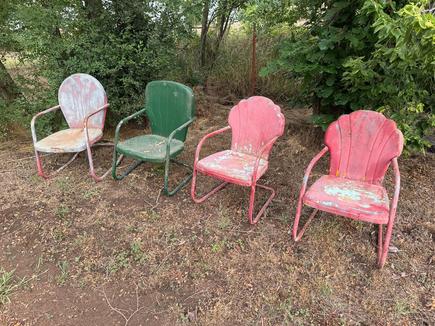 VINTAGE METAL LAWN CHAIRS