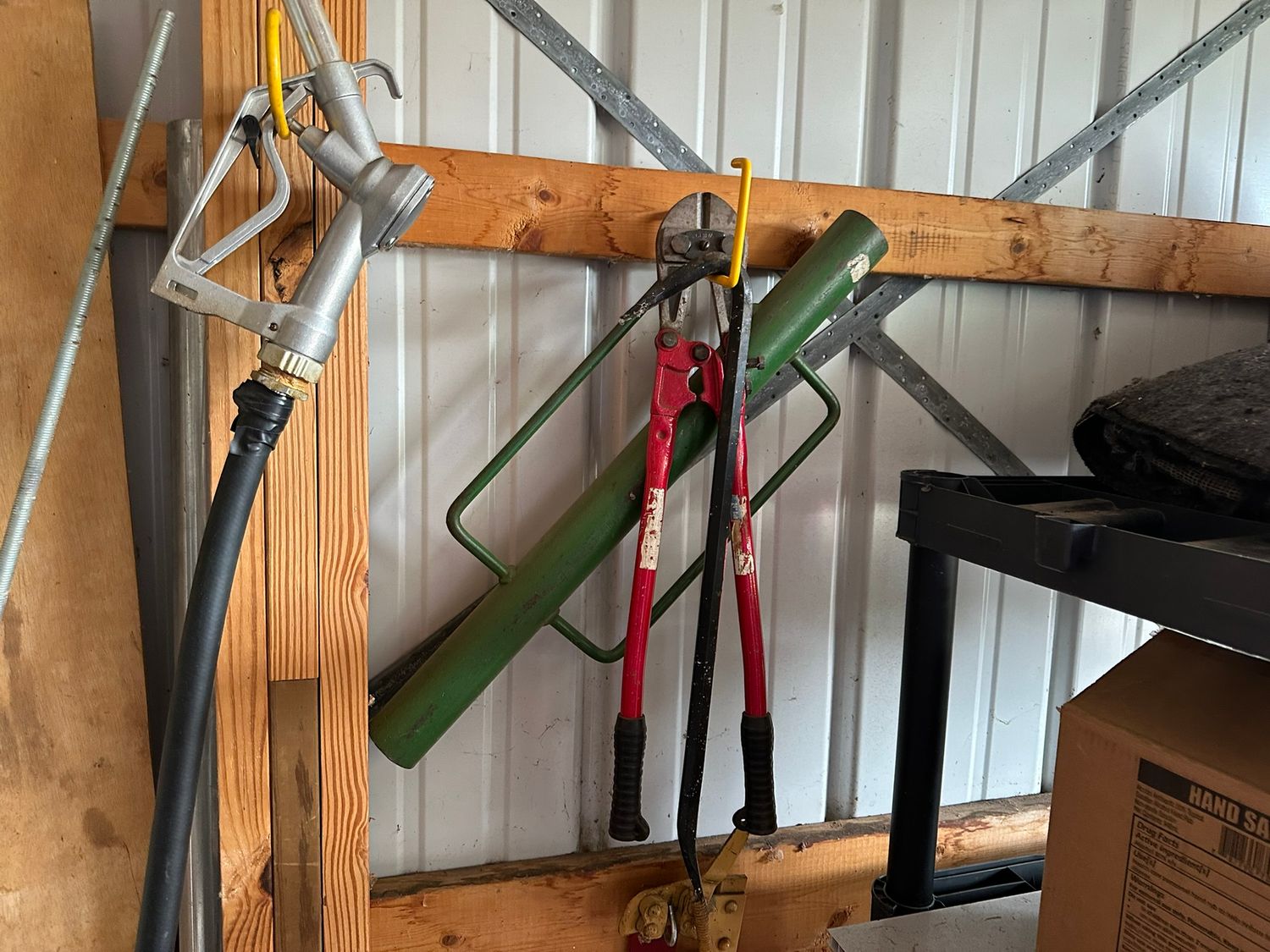 MISCELLANEOUS HAND &amp; YARD TOOLS