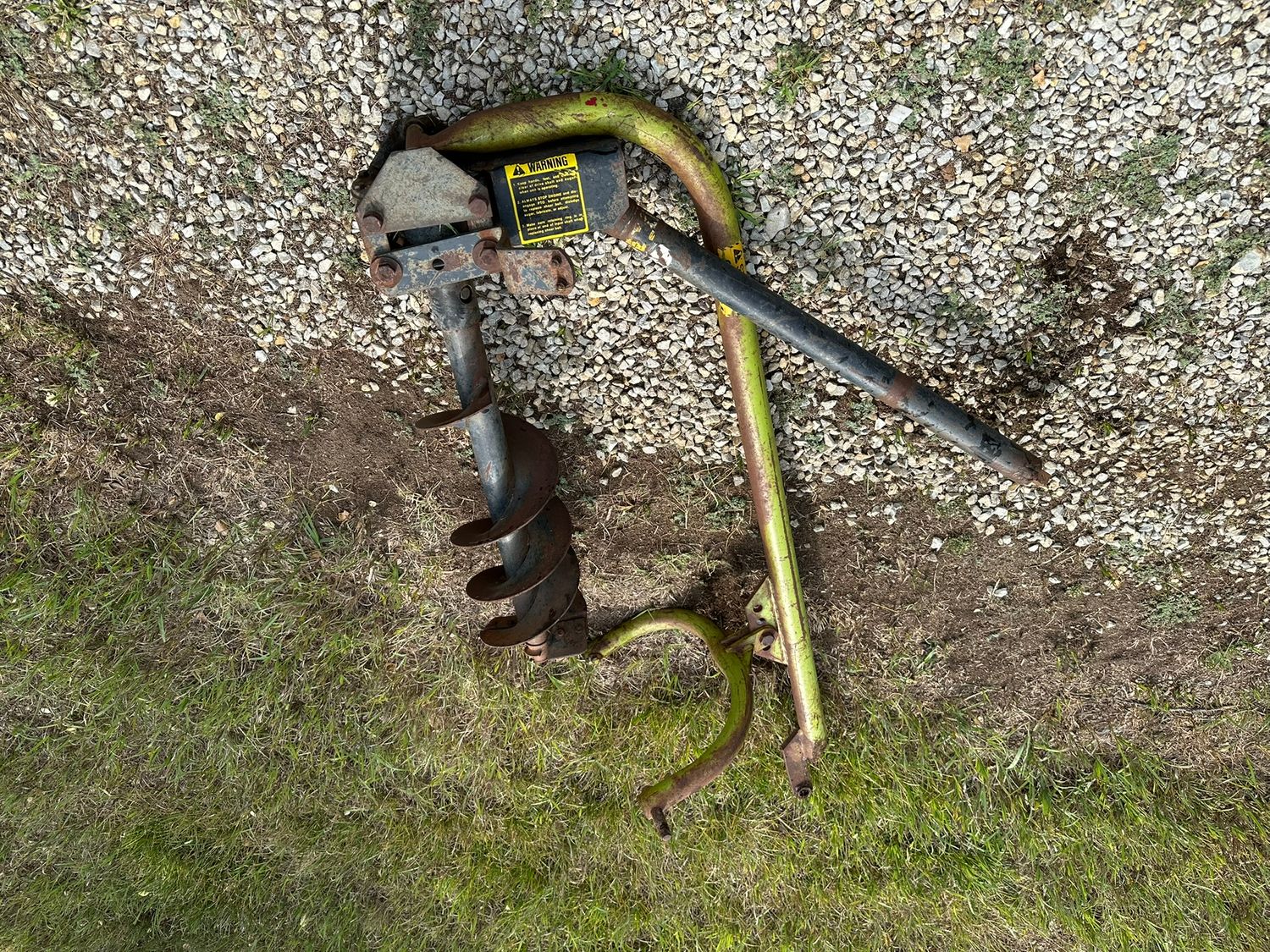 AUGER ATTACHMENT