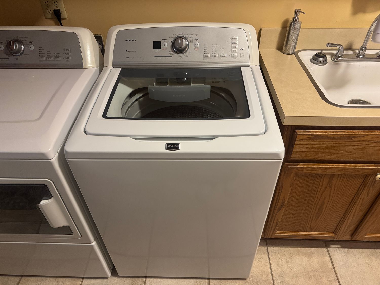 MAYTAG BRAVO X WASHER &amp; DRYER