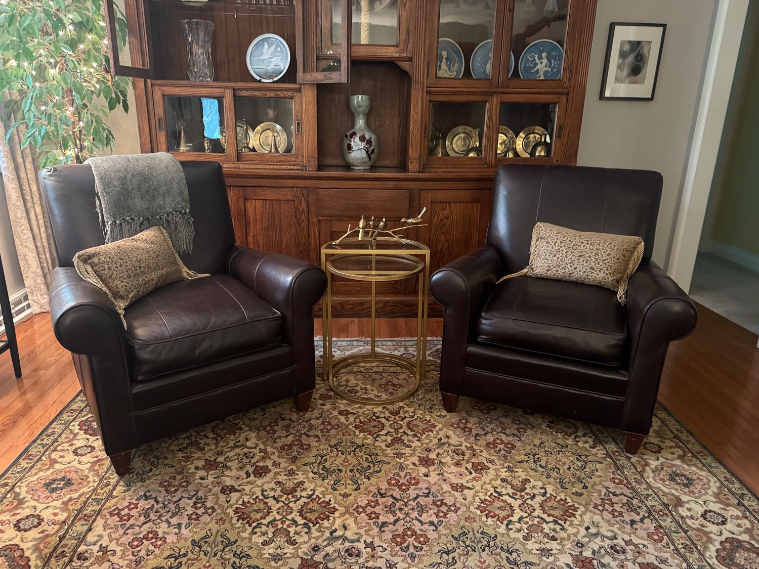 HOUSEHOLD FURNITURE