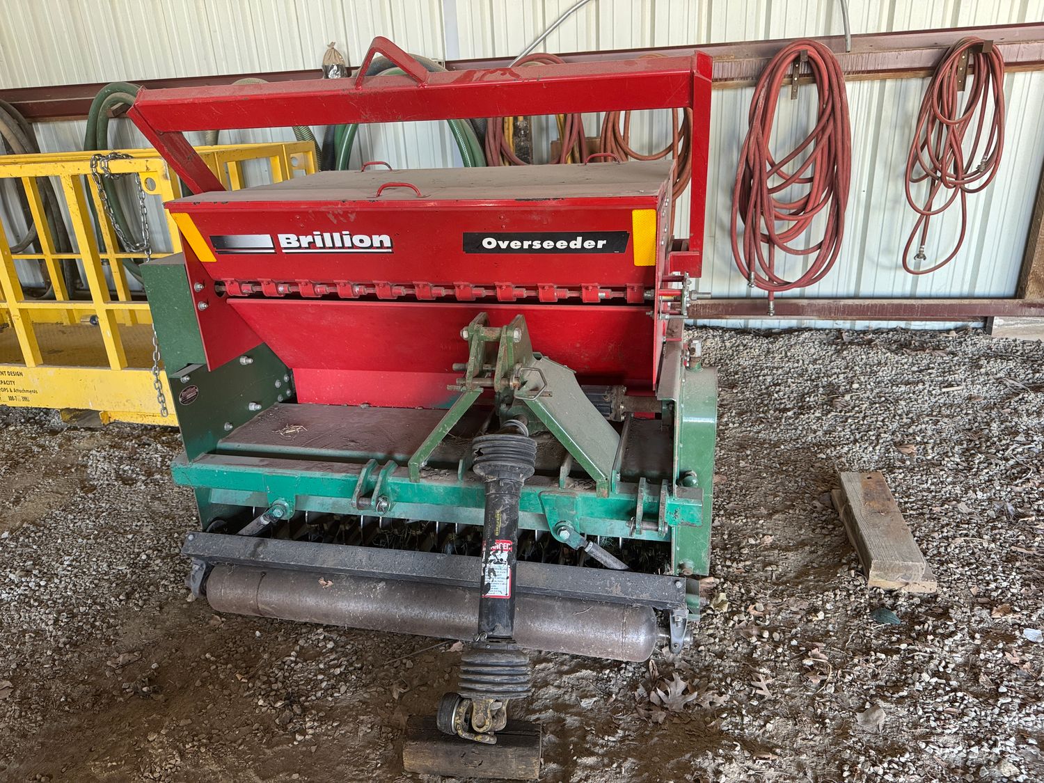26 BRILLION MODEL BOS4-1  OVERSEEDER GRASS SEEDER