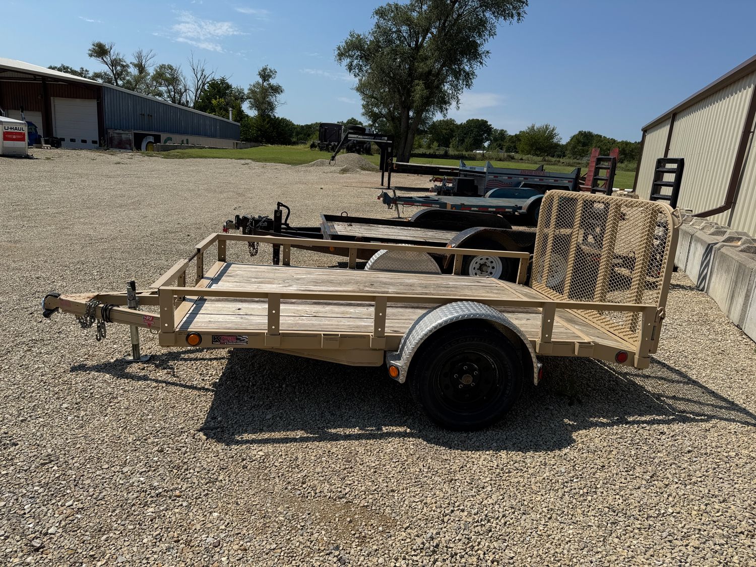 31 PJ 10&#39; X 5&#39; SINGLE AXLE UTILITY TRAILER