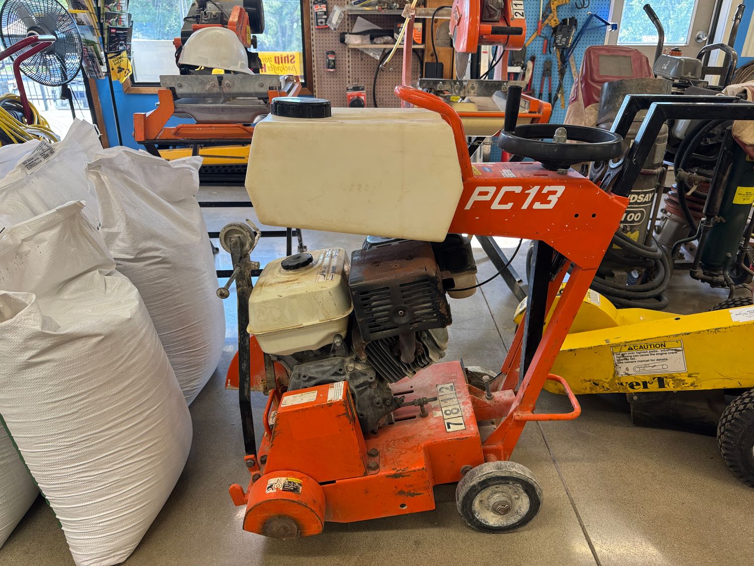 CONCRETE EQUIPMENT/TOOLS