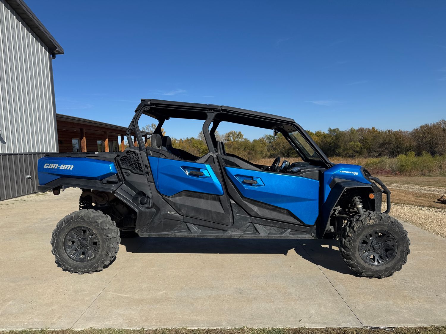 299  2022 CANAM COMMANDER XT