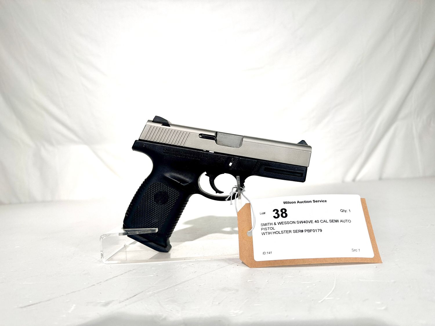 38 SMITH &amp; WESSON SW40VE 40 CAL SEMI AUTO PISTOL