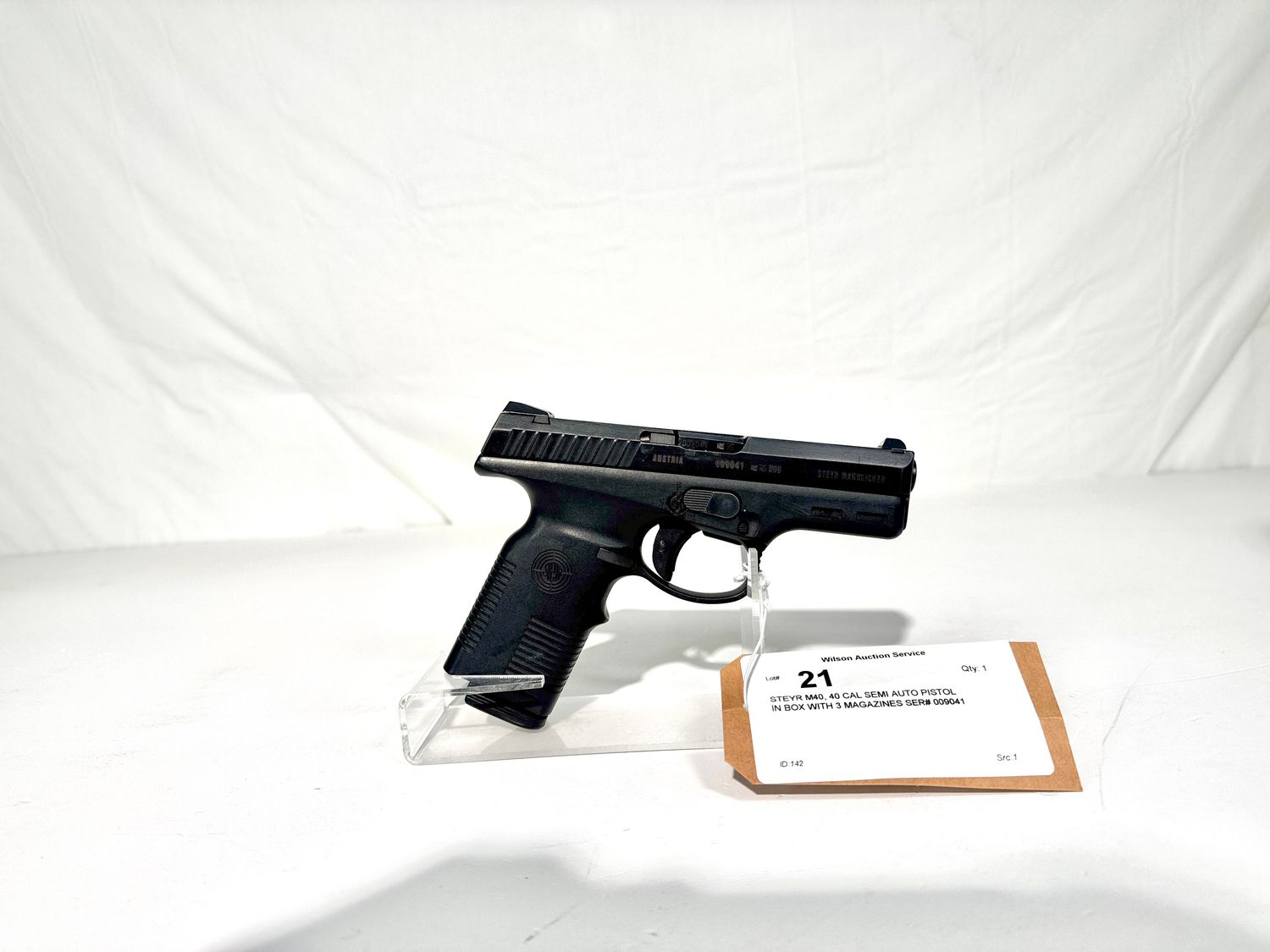 21 STEYR M40, 40 CAL SEMI AUTO PISTOL
