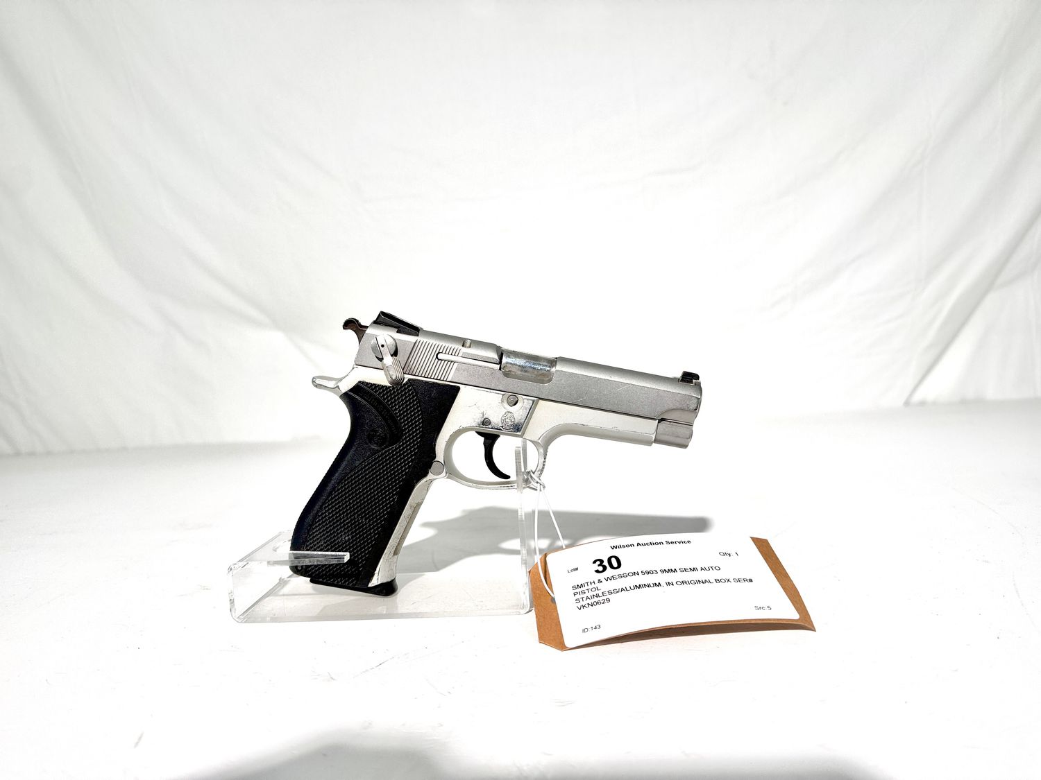 30 SMITH &amp; WESSON 5903 9MM SEMI AUTO PISTOL