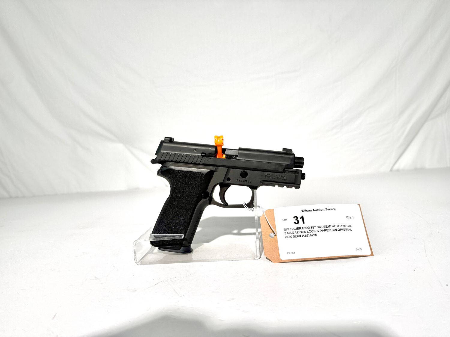 31 SIG SAUER P229 357 SIG SEMI AUTO PISTOL