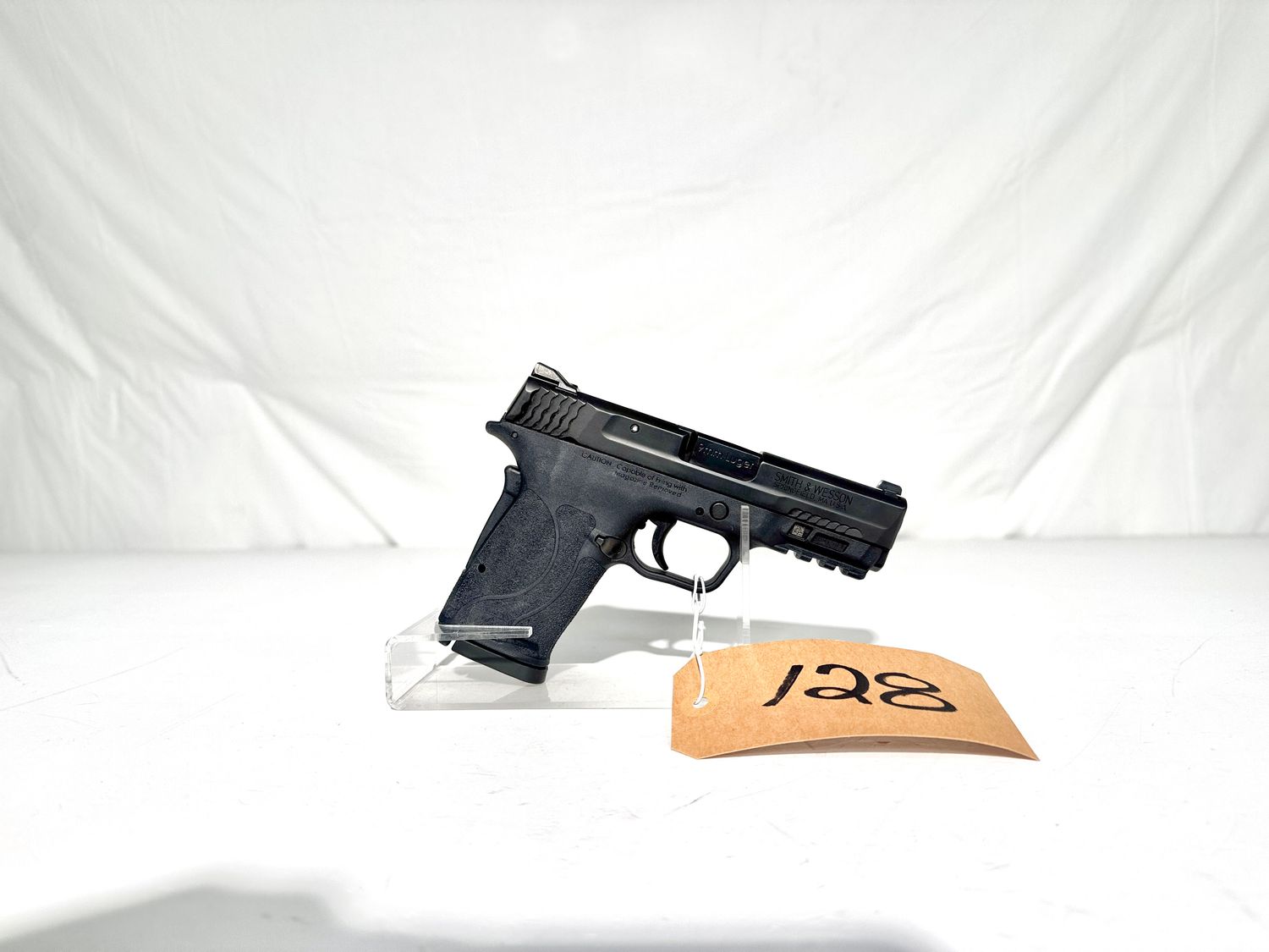 128 SMITH &amp; WESSON M&amp;P9 9MM SEMI AUTO PISTOL