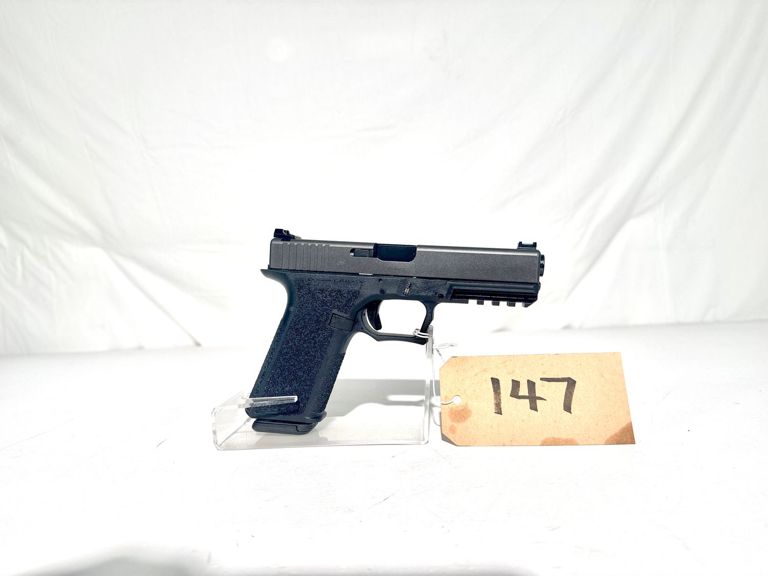 147 GLOCK 22 9X19MM SEMI AUTO PISTOL