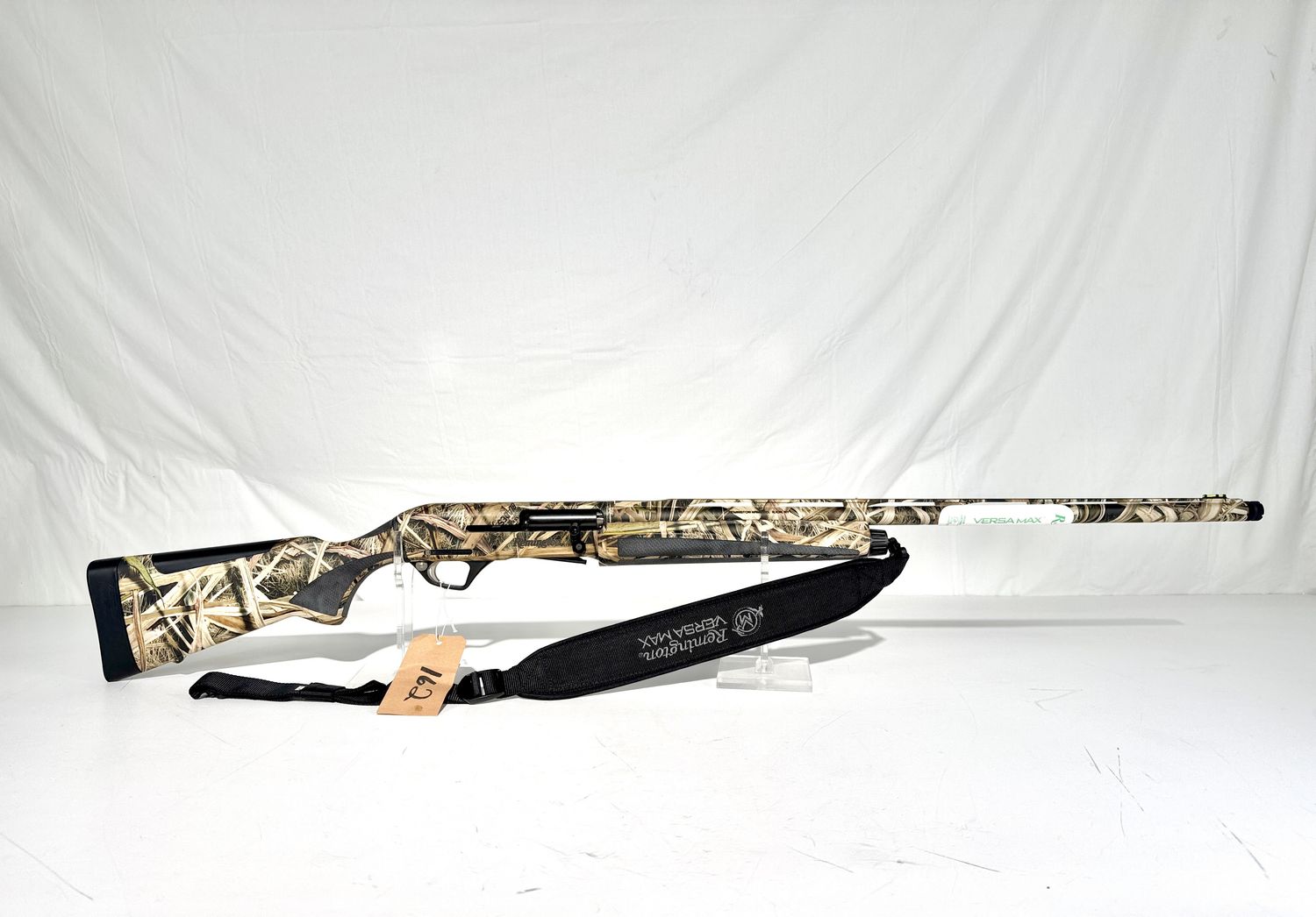 162 REMINGTON VERSAMAX 12 GA SEMI AUTO SHOTGUN