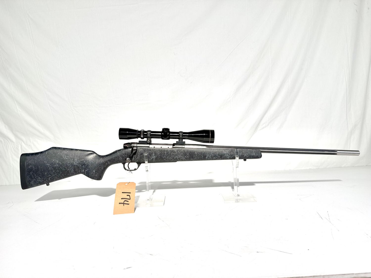 174 WEATHERBY MARK V ACCUMARK 22-250 BOLT ACTION RIFLE