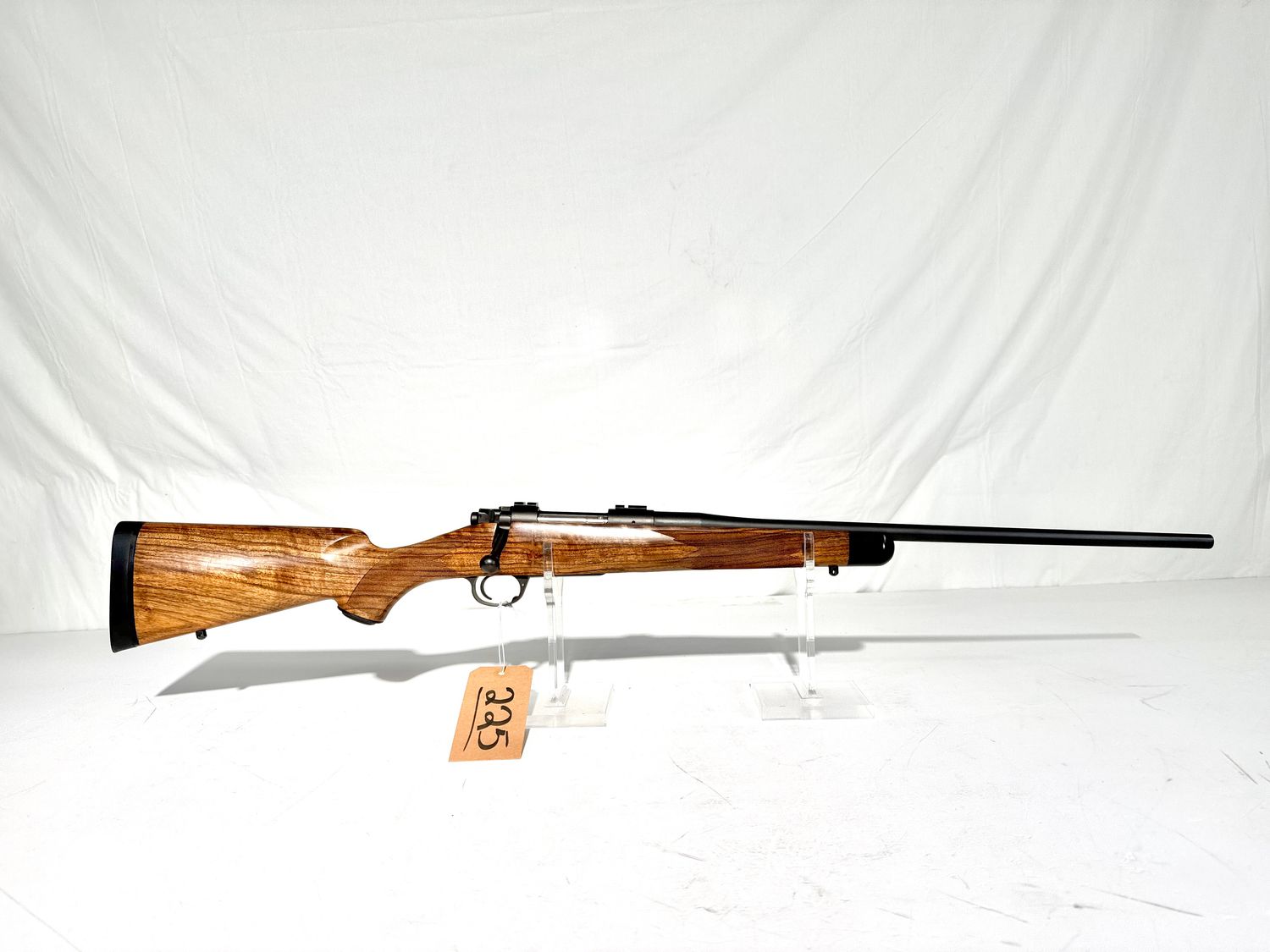 225 KIMBER 84M CLASSIC 257 ROBERTS BOLT ACTION RIFLE