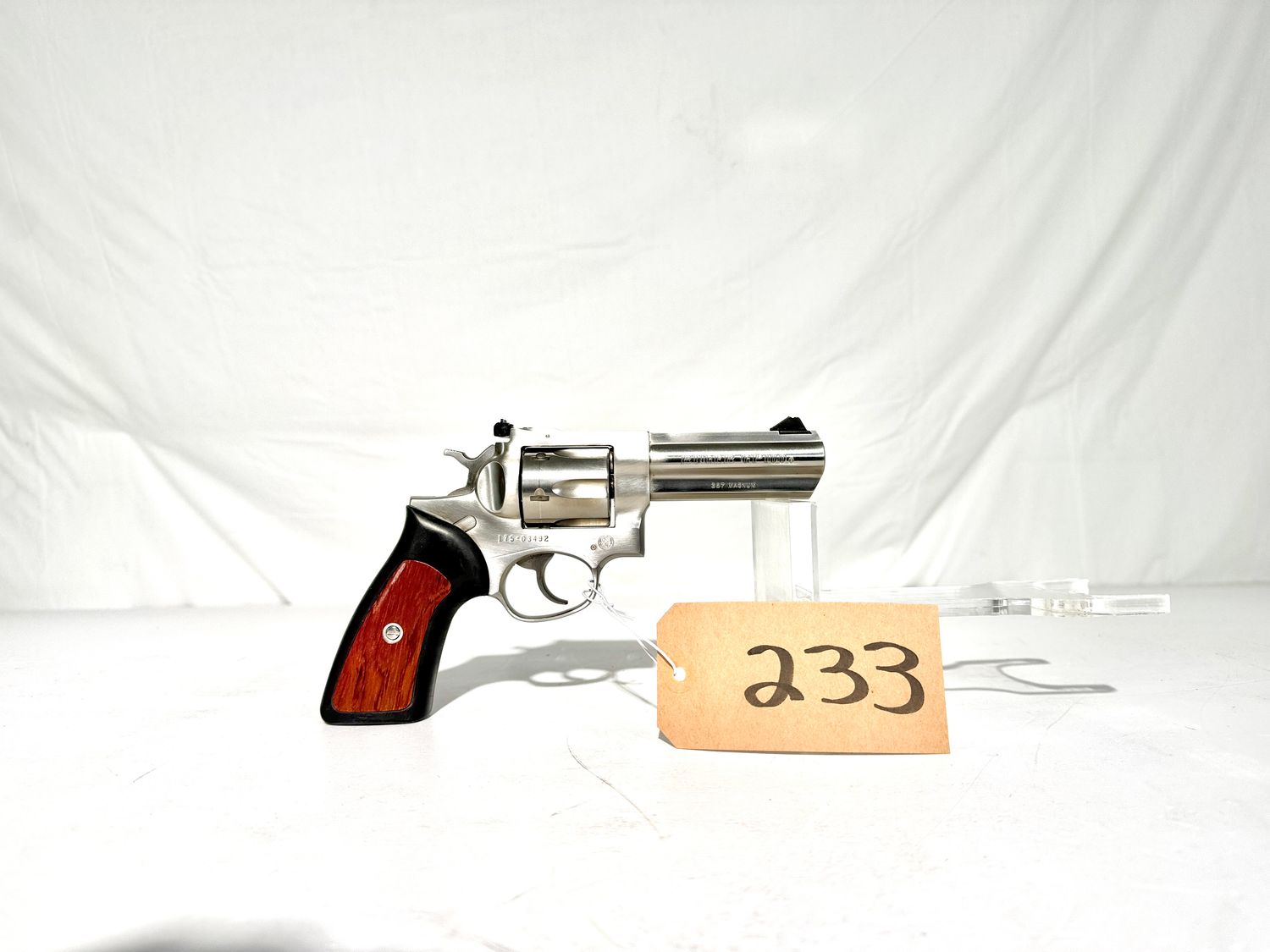 233 RUGER GP100 357 MAG DA REVOLVER