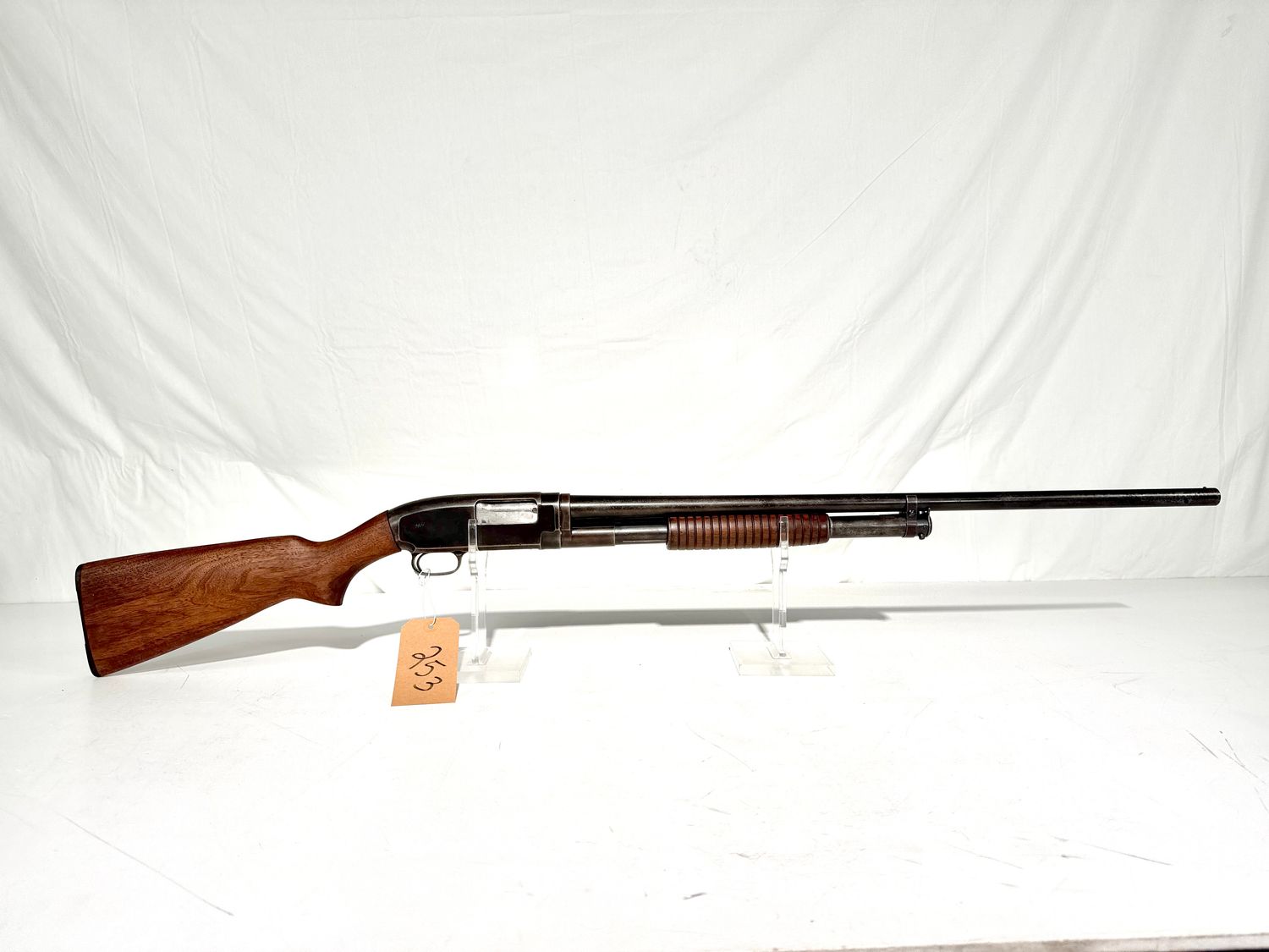 253 WINCHESTER MODEL 12 12 GA PUMP SHOTGUN